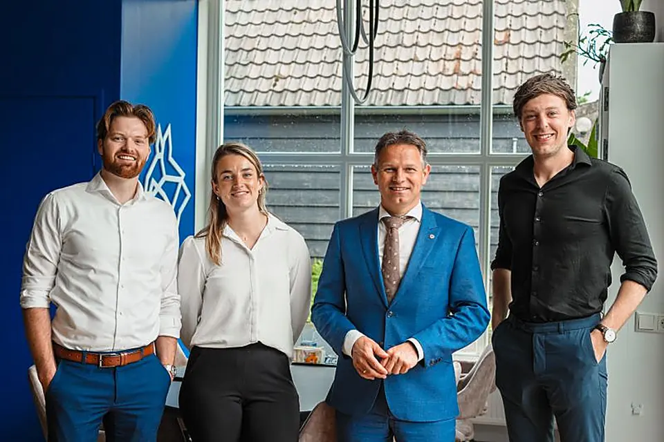 Het team van Wolf aan het werk